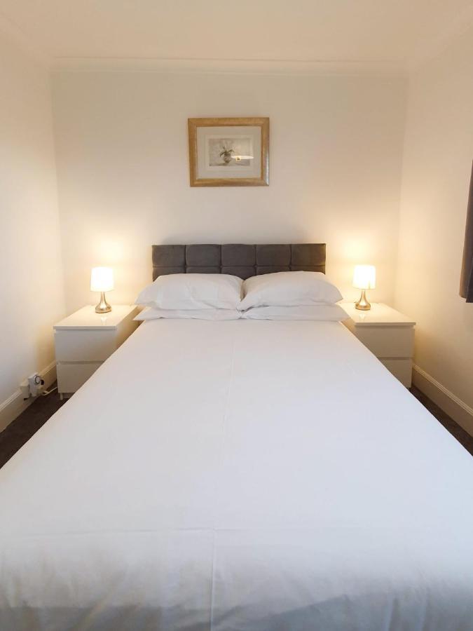 3 bedroom house Amazon M90 Dunfermline Edinburgh Buitenkant foto